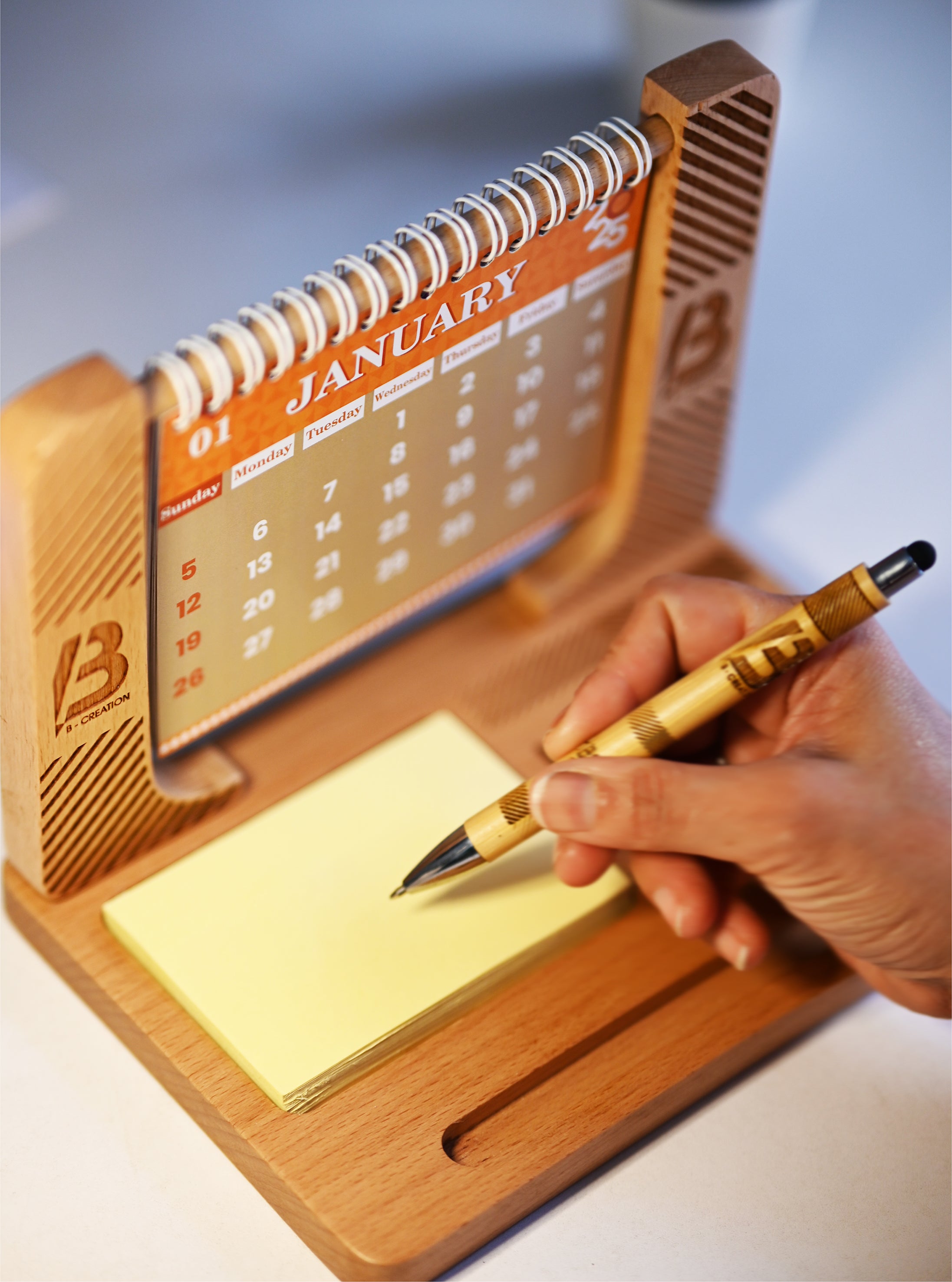 Floating Calendar Pad